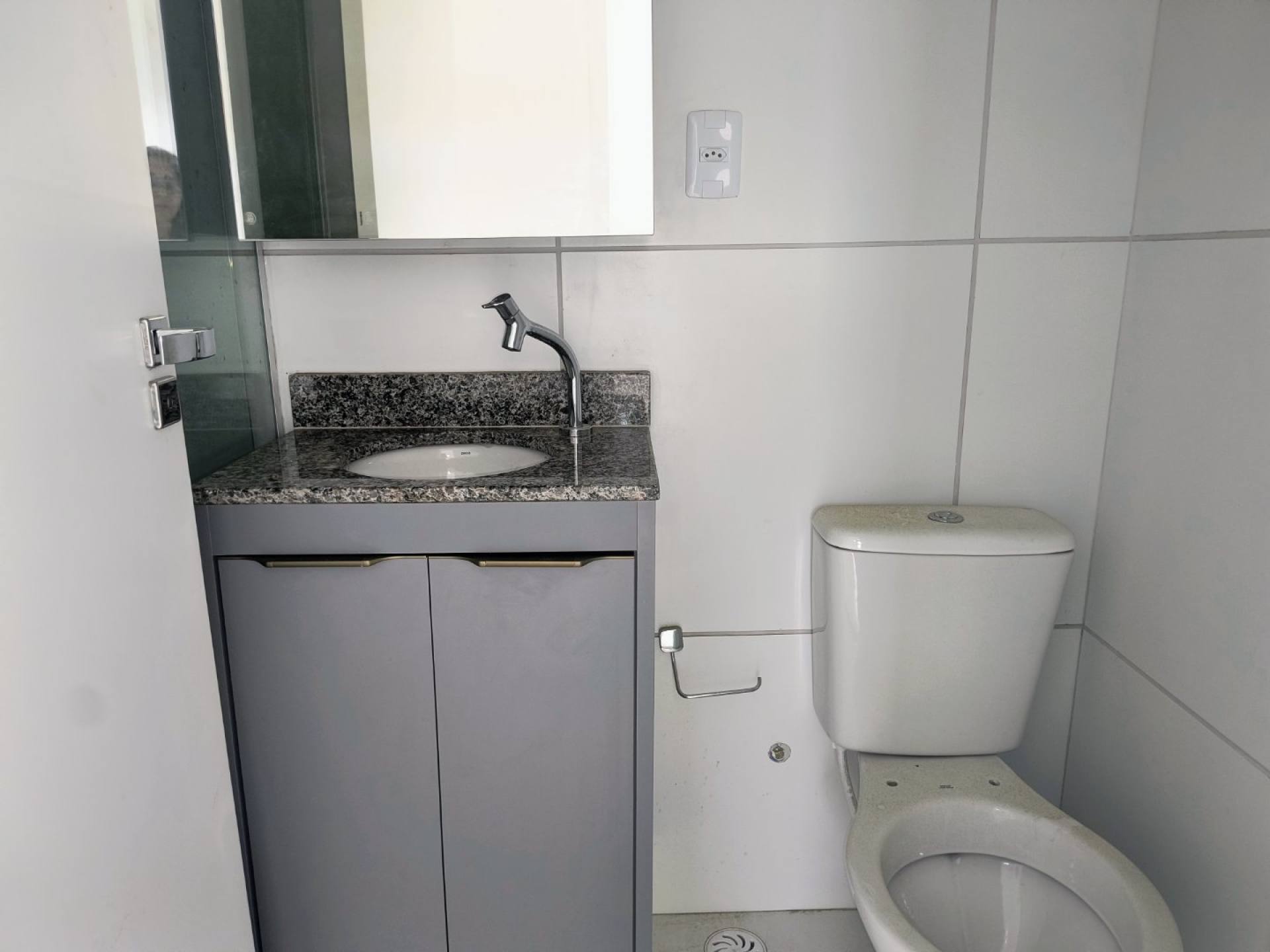 075 Alugo Apartamento com elevador 2 quartos 57m² no bairro Jardim São Francisco em São Luís