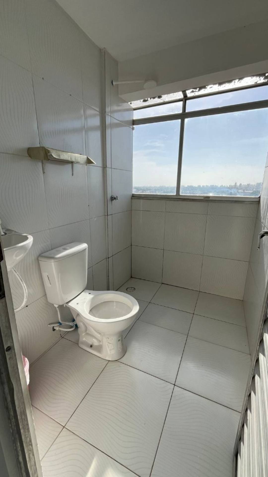 MA - ALUGA APARTAMENTO NO BAIRRO DO CALHAU