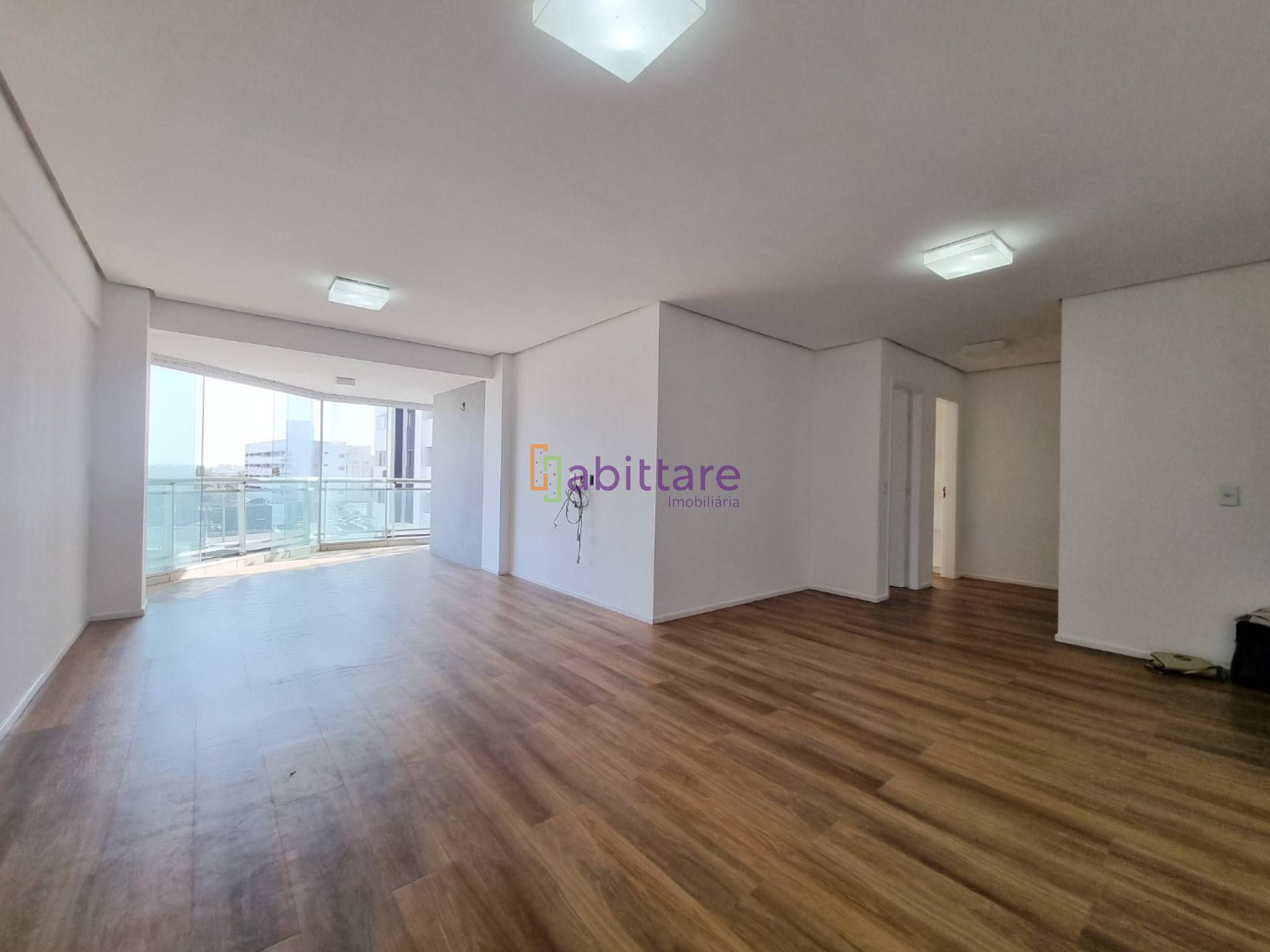 Venda  - Palazzo Verona de 147m² com 3 suítes + DCE na Entrada da Litorânea