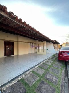 Aluguel de casa no Condomínio Ferrazzi com 3 quartos (2 suítes), na Rua do Aririzal