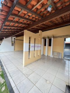 Aluguel de casa no Condomínio Ferrazzi com 3 quartos (2 suítes), na Rua do Aririzal