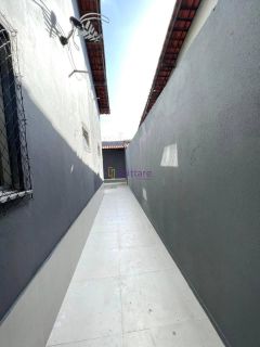 Aluguel de casa no Condomínio Ferrazzi com 3 quartos (2 suítes), na Rua do Aririzal