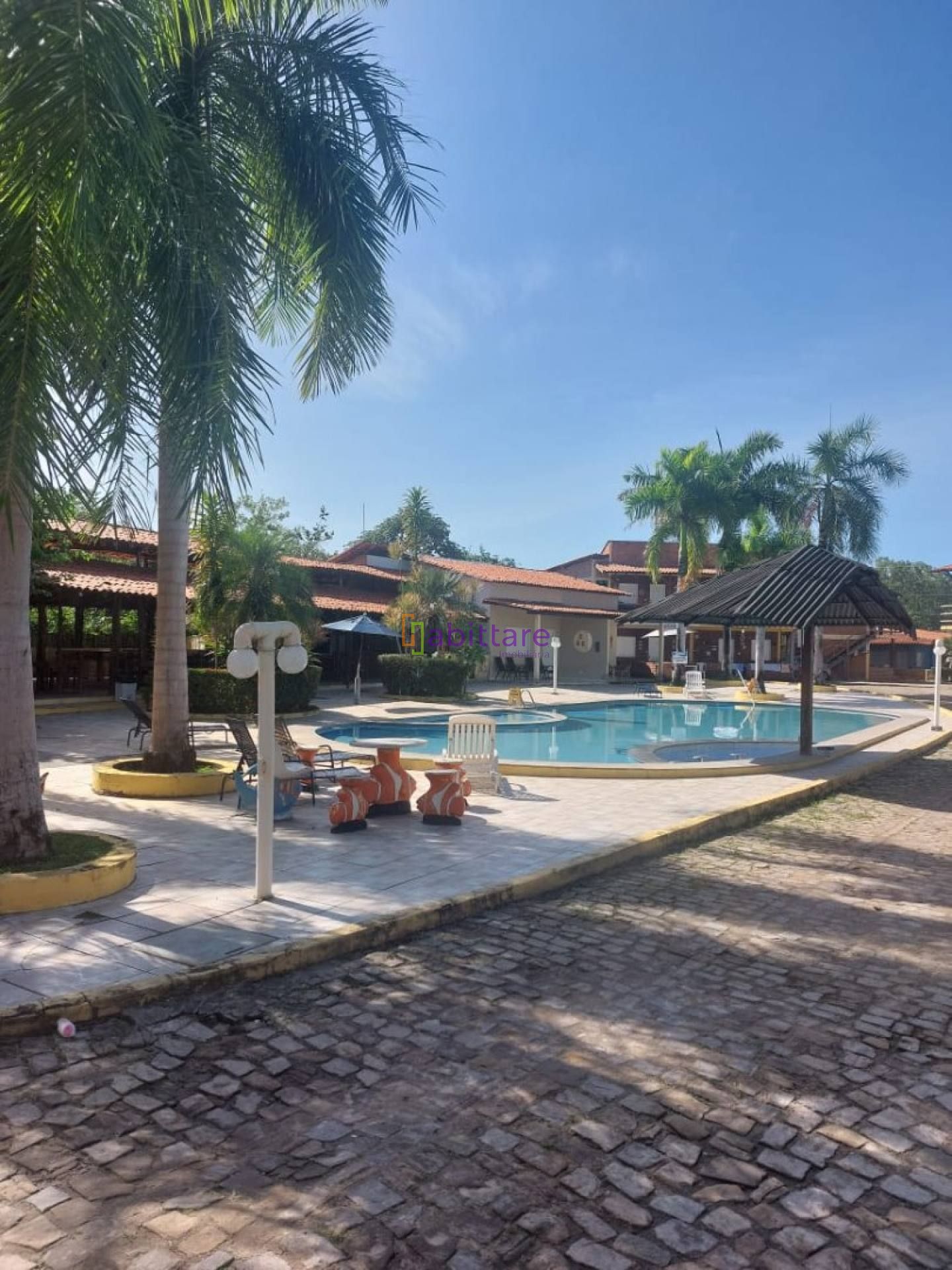 Porto dos Lençóis - Apartamento mobiliado com 02 quartos (01 suíte).