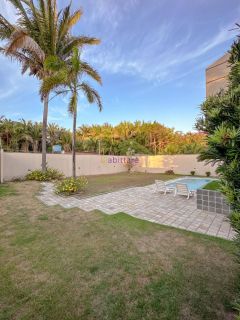 Ampla casa no Quintas do Calhau com 04 suítes + espaço gourmet.