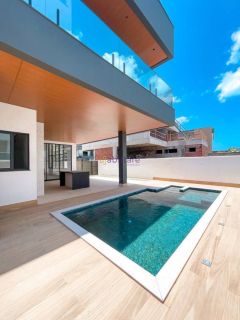 Casa  430m² com 5 suítes, elevador + espaço gourmet com piscina no Alphaville