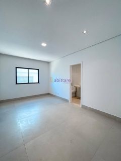 Casa  430m² com 5 suítes, elevador + espaço gourmet com piscina no Alphaville