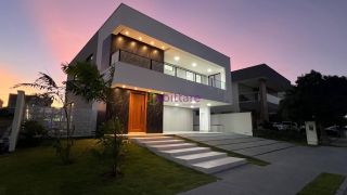 Casa duplex no Alphaville com 5 suítes + Espaço gourmet.