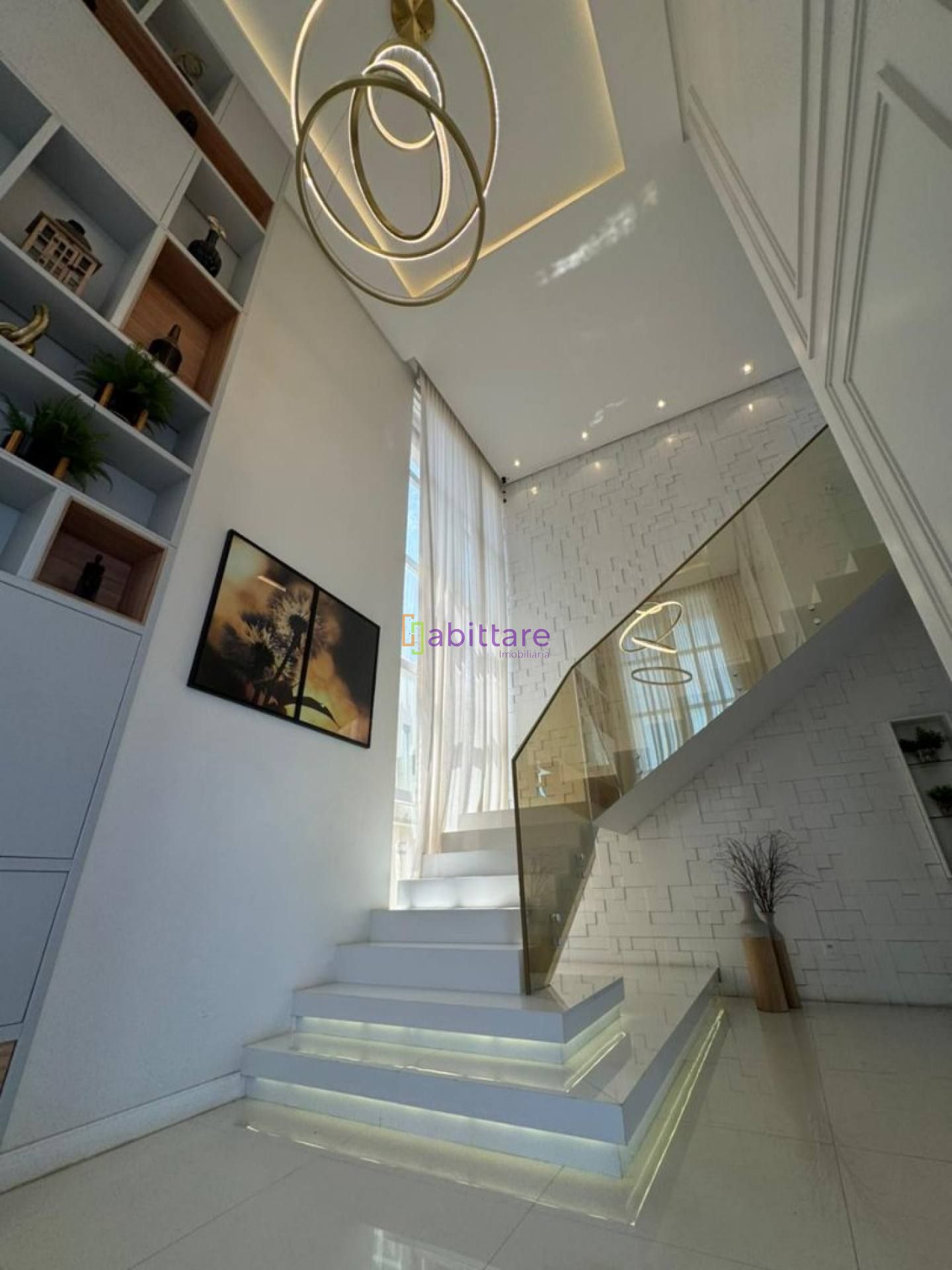 Condomínio Alphaville - Casa com com 05 suítes + espaço gourmet no Araçagy - MOBILIADA.