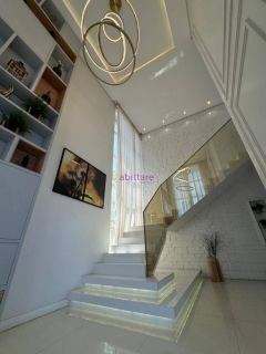 Condomínio Alphaville - Casa com com 05 suítes + espaço gourmet no Araçagy - MOBILIADA.