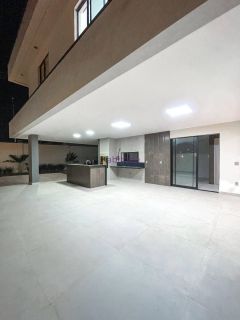 Casa duplex com elevador no Condomínio Alphaville de 514m² com 05 suítes