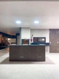 Casa duplex com elevador no Condomínio Alphaville de 514m² com 05 suítes