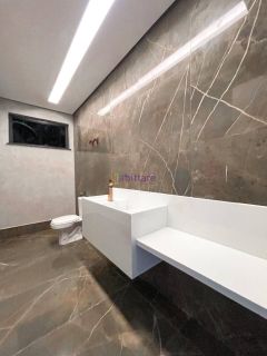 Casa duplex com elevador no Condomínio Alphaville de 514m² com 05 suítes