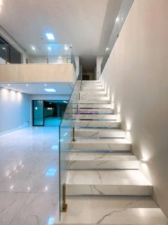 Casa duplex com elevador no Condomínio Alphaville de 514m² com 05 suítes