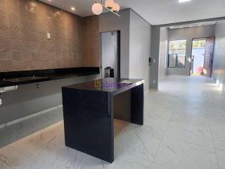 Casa de 194m² com 03 suítes + espaço gourmet com piscina no Araçagy.