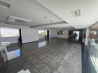 Apartamento de 200m² com 4 quartos (3 suítes) no San Juan - Península