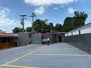 Ponto comercial de 800m² no Olho D'água - Locação