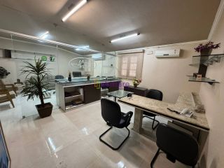 Ponto comercial de 800m² no Olho D'água - Locação