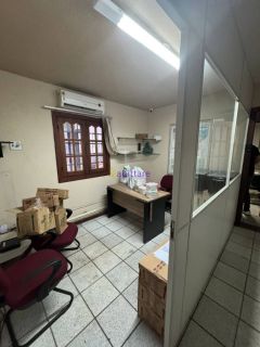 Ponto comercial de 800m² no Olho D'água - Locação