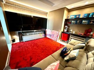 Casa no Alphaville de 425m² com 04 suítes + energia solar.