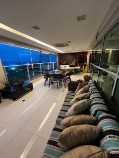 Condomínio Farol da Ilha - Apartamento de 239m² vista mar com 4 suítes na Ponta D'areia.