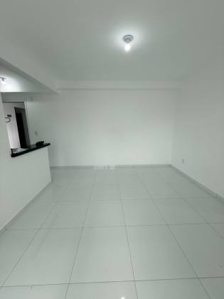 Apartamento de 67m² com 3 quartos (1 suíte) no Prime Calhau I