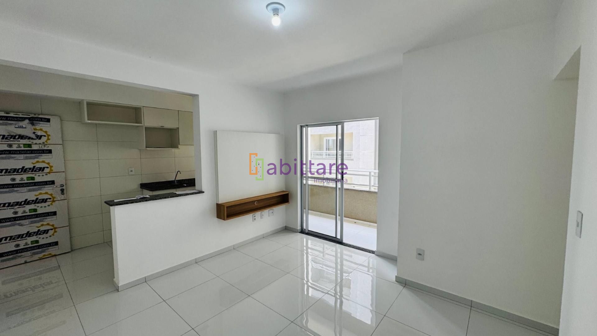 Black Friday - Alugo Prime Calhau I -1a locação - Apartamento com 03 quartos (1 suíte) 65m²