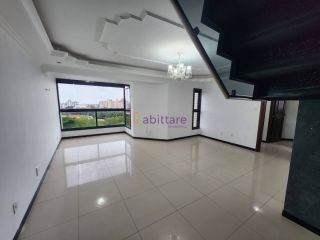 Cobertura de 240m² com 4 quartos (3 suítes) no Village Alcântara