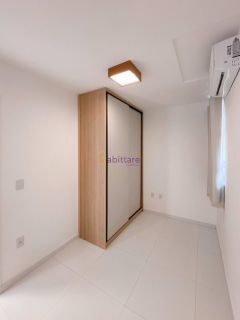 Alugo apartamento no Condomínio Altos do São Francisco - 3 quartos 2 vgs