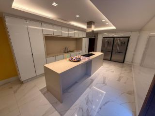 Casa de 440m² com 5 suítes no Condomínio The Prime, no Calhau