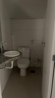 Casa duplex de condomínio com 3 suítes + DCE no Olho D'água para Aluguel.