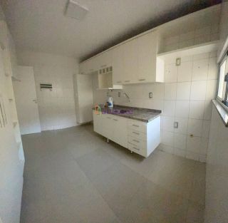 Casa duplex de condomínio com 3 suítes + DCE no Olho D'água para Aluguel.