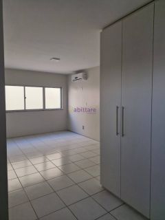 Casa duplex de condomínio com 3 suítes + DCE no Olho D'água para Aluguel.