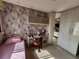 Apartamento de 110m² no Dellamare com 3 suítes na Ponta do Farol