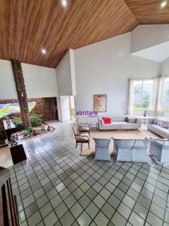 Mansão no Jardim Atlântico - Olho D´Agua, próx da Av. Rei de França - 1800m².