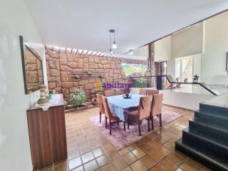 Mansão no Jardim Atlântico - Olho D´Agua, próx da Av. Rei de França - 1800m².