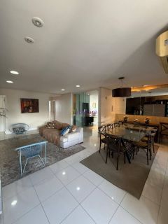 Apartamento no Flor do Vale de 288m² com 03 suítes (01 master) + DCE.