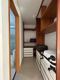 Alugo - Apartamento no Dellamare na Ponta do Farol com 3 suítes