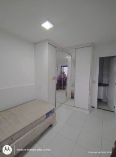 Apartamento de 78m² com 3 quartos (1 suíte) no Edifício Bahrein