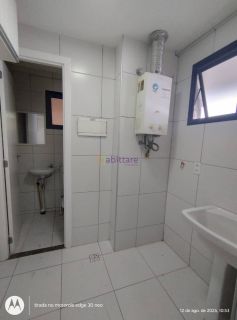 Apartamento de 78m² com 3 quartos (1 suíte) no Edifício Bahrein