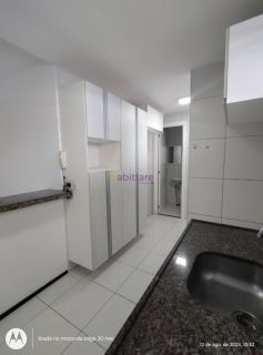 Apartamento de 78m² com 3 quartos (1 suíte) no Edifício Bahrein