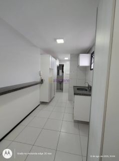 Apartamento de 78m² com 3 quartos (1 suíte) no Edifício Bahrein