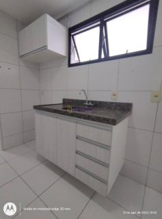 Apartamento de 78m² com 3 quartos (1 suíte) no Edifício Bahrein