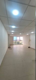 Sala comercial de 34m² no Shopping da Ilha - CESDI