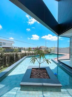 Casa de 330m² com 5 suítes + Área de lazer no Alphaville Araçagy