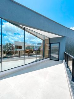 Casa de 330m² com 5 suítes + Área de lazer no Alphaville Araçagy