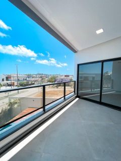 Casa de 330m² com 5 suítes + Área de lazer no Alphaville Araçagy