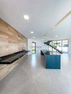 Casa de 330m² com 5 suítes + Área de lazer no Alphaville Araçagy