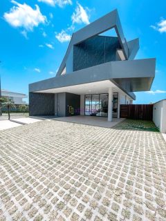 Casa de 330m² com 5 suítes + Área de lazer no Alphaville Araçagy