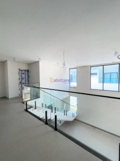 Casa duplex de 380m² com 5 suítes + espaço gourmet com piscina no Alphaville Araçagy