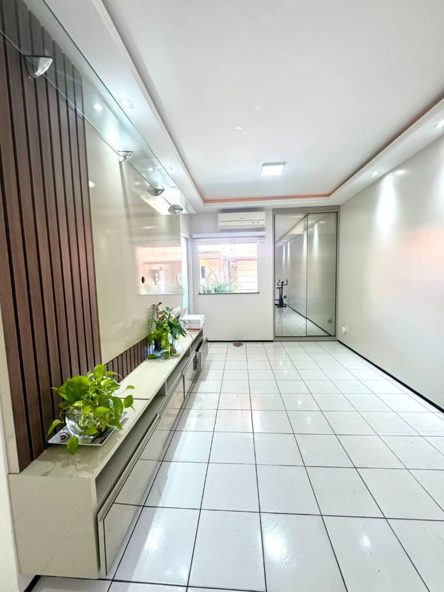 Alugo casa no Condomínio Gran Village Cohama -  com 4 quartos (1 suíte)